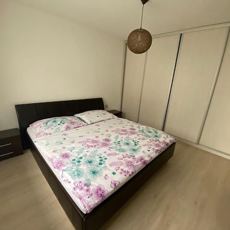 Lovely Apartment - Zilina Centrum Buitenkant foto