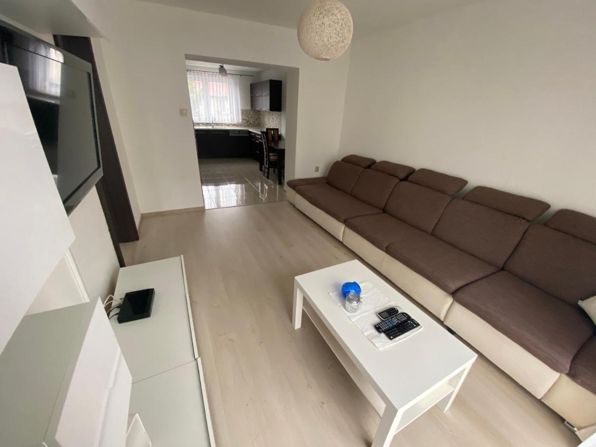 Lovely Apartment - Zilina Centrum Buitenkant foto