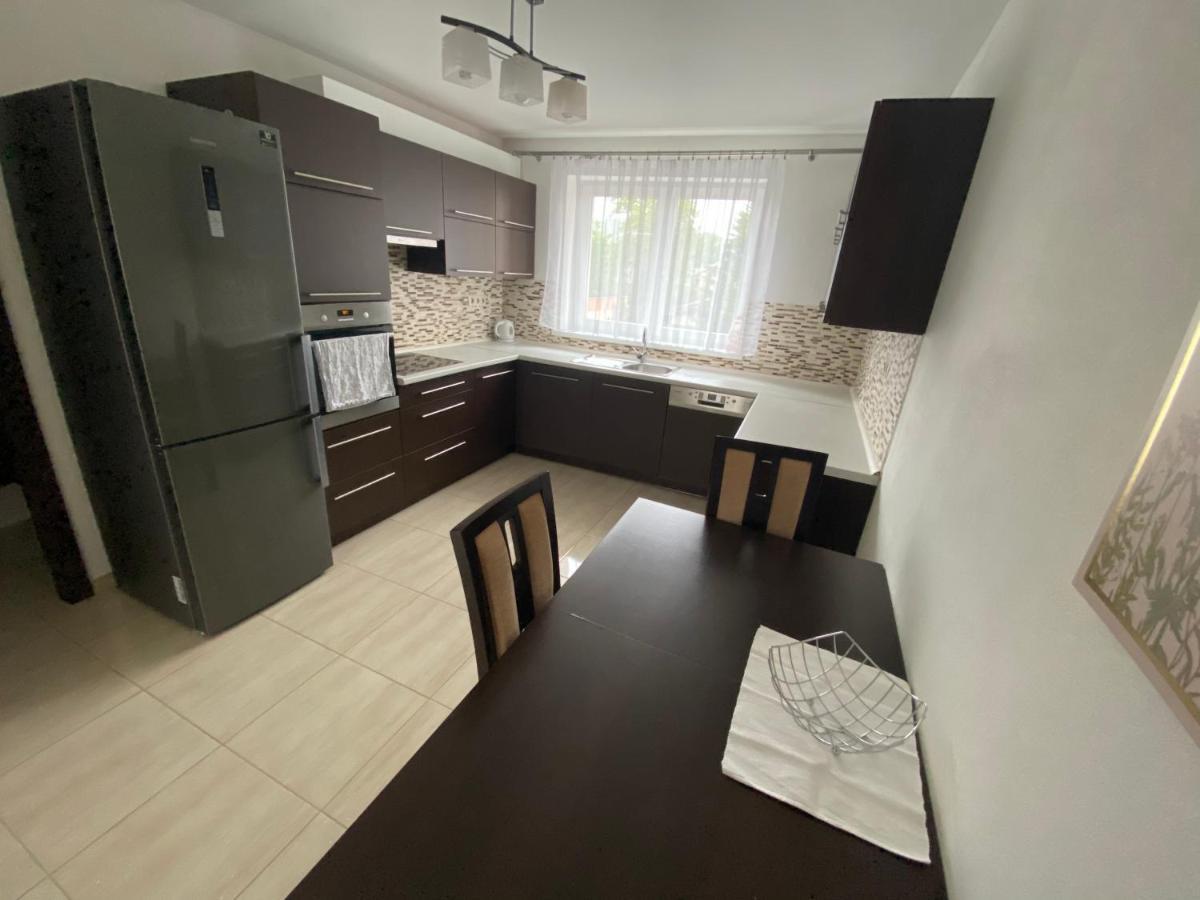Lovely Apartment - Zilina Centrum Buitenkant foto